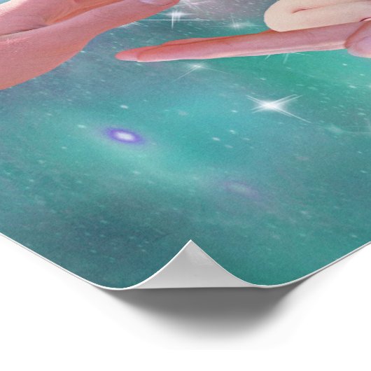 Poster Un mignon petit garçon en imaginaire à la main (Coin)