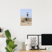 Poster Un pararescueman descend dans la zone (Bureau à domicile)