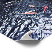 Poster Un pont au-dessus d'un étang de poissons rouges en (Coin)