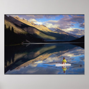 Poster Un rameur sur le lac Banff au Canada MR)