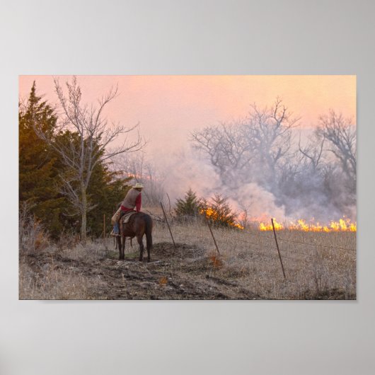 Poster Un rancher du Kansas regarde une brûlure contrôlée (Devant)