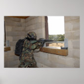 Poster Un soldat agit comme force d'opposition (Devant)