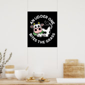 Poster Un Udder On Mord L'Herbe Funny Vache Pun Dark BG (Cuisine)