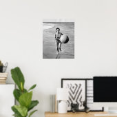 Poster Une femme avec un Beach Ball (Bureau à domicile)