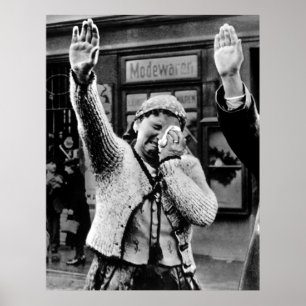 Poster Une femme des Sudètes pleure de l'invasion nazie