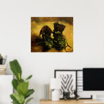 Poster Une paire de chaussures de Vincent van Gogh<br><div class="desc">Une paire de chaussures de Vincent van Gogh est un post impressionnisme d'art vintage à vie morte avec une vieille paire de bottes de travail paysan avec dentelles. Les bottes de travail qu'un fermier pauvre porterait. À propos de l'artiste : Vincent Willem van Gogh était un peintre post impressionniste dont...</div>