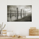 Poster Une photo sépia de vieux postes de plage (Cuisine)