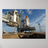 Poster Une vue Space Shuttle Atlantis sur Launch Pad 39A (Devant)