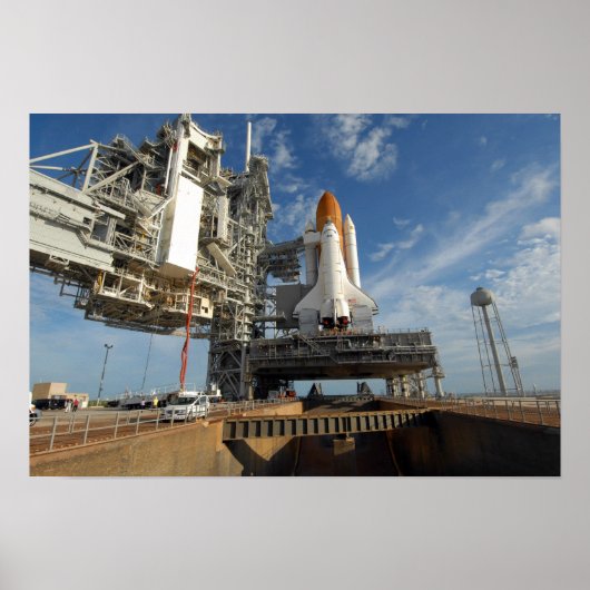 Poster Une vue Space Shuttle Atlantis sur Launch Pad 39A (Devant)