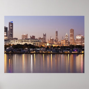 Poster USA, Illinois, Chicago skyline at dusk