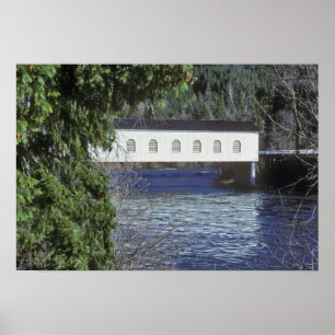 Poster USA, Oregon. A pick-up crossing the