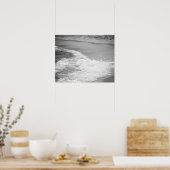 Poster Vagues d'océan noir et blanc sur la plage 16x20 (Cuisine)