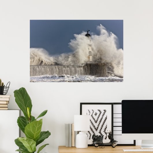 Poster Vagues S'Écrasant Contre Un Phare (Bureau à domicile)