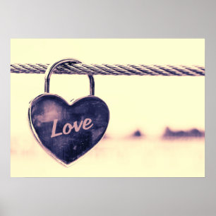 Poster Verrouillage d'amour en forme de coeur attaché à u
