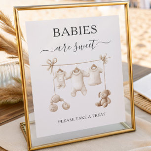 Poster Vêtements et Jouets Bébé Beige Les bébés sont Mign