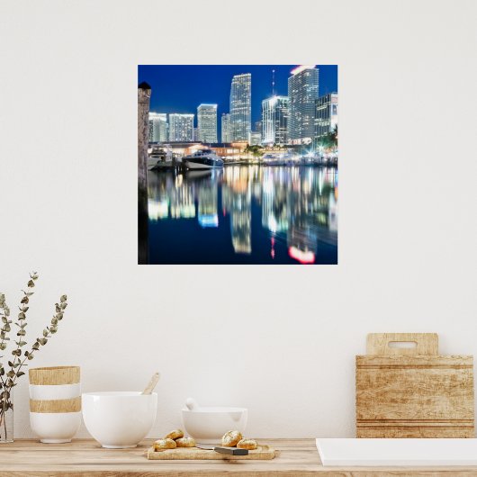 Poster View of skyline with reflection in water, Miami (Cuisine)