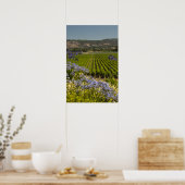 Poster Vignoble californien et fleurs pourpres (Cuisine)