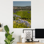Poster Vignoble vert et fleurs pourpres (Bureau à domicile)