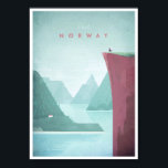 Poster Vintage voyage norvégien<br><div class="desc">affiche de voyage de style vintage d'une falaise au-dessus des fjords norvégiens, inspirée par la publicité de voyage scandinave vintage des années 1920. Texte Visit Norwar. Illustration dessinée à la main et numériquement par Henry Rivers pour Travel Poster Co.</div>