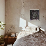 Poster Votre Citation préférée Grunge Scratched Bulles<br><div class="desc">L'arrière - plan est recouvert d'un graphique grunge rayé, affligé, vintage, entrecoupé de cercles festifs ressemblant à des bulles créés à partir de fusées lumineuses de bokeh. L'image comprend des touches de violet muet, blanc, or et des tons foncés de brun et de noir. Vous êtes les bienvenus pour remplacer...</div>