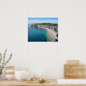 Poster Vue aérienne d'Etretat avec sa plage et son villag (Cuisine)