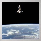 Poster Vue de la navette spatiale Challenger au-dessus de (Devant)