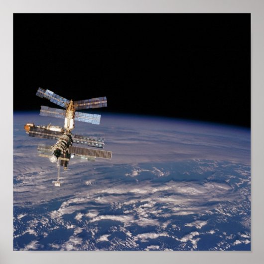 Poster Vue de la station spatiale Mir de Shuttle Atlantis (Devant)
