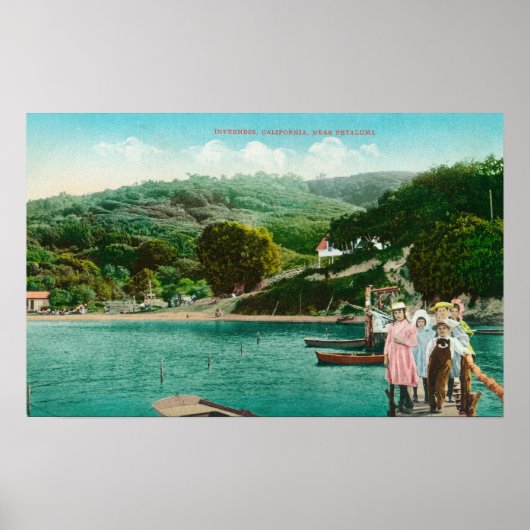 Poster Vue d'une famille sur Lake DockInverness, CA (Devant)