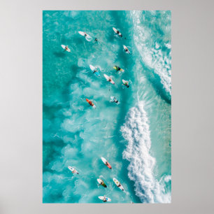 Poster Vue panoramique sur l'océan avec surfeurs équitati