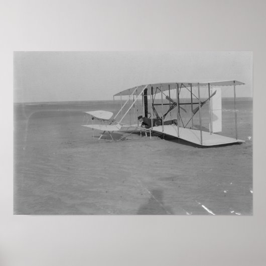 Poster Wilbur Wright dans l'avion endommagé après (Devant)
