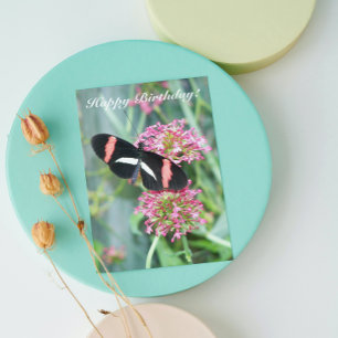 Postman Butterfly op Roze Flowers Birthday Kaart