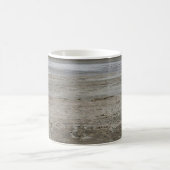 Poterie Comme De La Mug De Café Conçue (Centre)