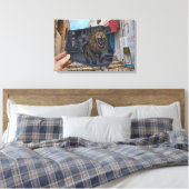 Potlood Vs Camera - Mighty Lion Canvas Afdruk (Insitu (Slaapkamer))
