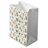 Potted Cactus op Witte Gift Bag Medium Cadeauzakje (Voorkant Gekanteld)