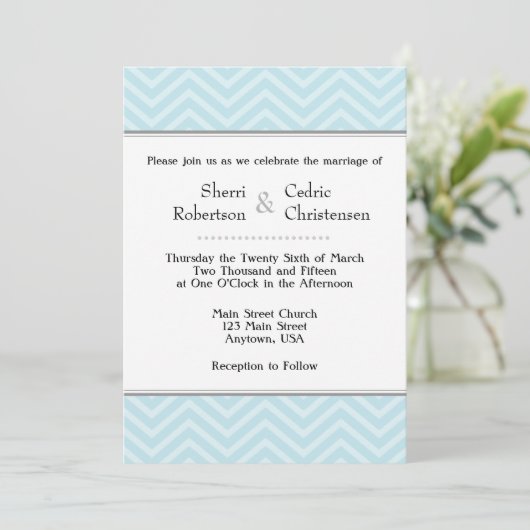 Poudre Bleu Chevron Invitations de mariage (Debout devant)