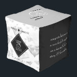 Pouf Élégant 75e anniversaire de Mariage de diamant<br><div class="desc">Célébrez le 75e anniversaire du mariage de diamant avec ce pouf élégant! Le lettrage noir et blanc élégant avec des diamants stylisés sur des arrière - plans blancs, noirs et gris alternant ajoute une touche mémorable pour cette occasion spéciale et cette étape importante. Customisez avec le nom du couple, les...</div>