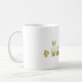 Poulets dans la tasse de pré (Gauche)