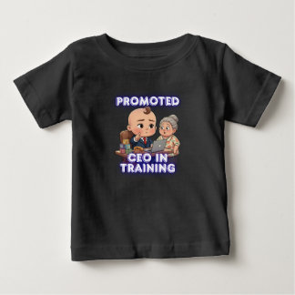 Pour Bébé CEO in Training Baby T-Shirt – Funny Grandma Gift