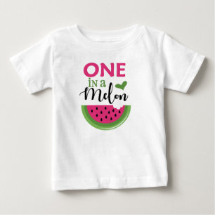 Pour Bébé Un dans un T-shirt rose pastèque Melon