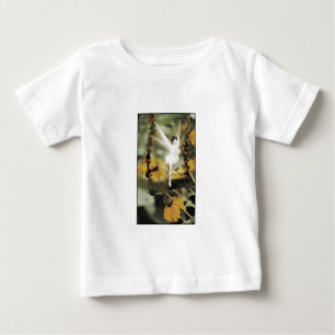 Pour Bébé Une aile dans le T-shirt jardin
