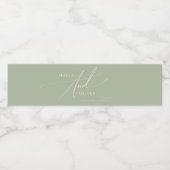 Pour Bouteilles D'eau Script Whimsical | Sage Green Étiquette de bouteil (Étiquettes simples)