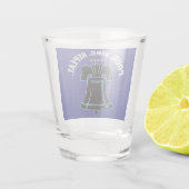 Pour. Ring. Repeat. Liberty Bell Patriotic Design Shot Glas (Achterkant)