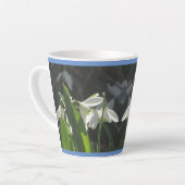 Poussière De Neige. Bordure Bleue Latte Mug (Angle gauche)