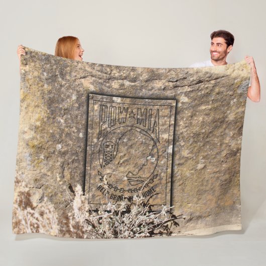 Pow Mia Fleece Deken (In situ)