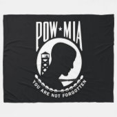 POW/MIA FLEECE DEKEN (Voorkant (Horizontaal))