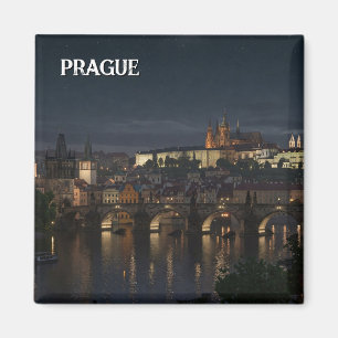 Praagse Burcht en Charles Bridge Night Travel Magneet