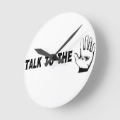 Praat met de hand ronde klok (Hoek)