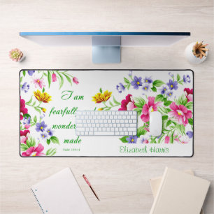 Prachtig gemaakte gepersonaliseerde bloemstukken bureaumat