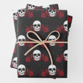 Prachtig Gothic Red & Black Skull Wrapping Paper (In situ)