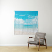 Prachtig tropisch strand met blauwe lucht en witte wandkleed (In situ)